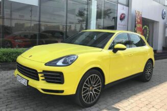 Đại gia Việt Nam chi 1 tỷ đồng cá nhân hóa Porsche Cayenne chơi Tết