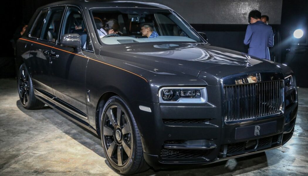 Rolls-Royce Cullinan giá chỉ tương đương 10 tỷ đồng tại Malaysia