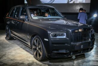 Rolls-Royce Cullinan giá chỉ tương đương 10 tỷ đồng tại Malaysia