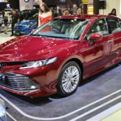 Toyota Camry 2019 hoàn toàn mới ra mắt Singapore, sắp về Việt Nam