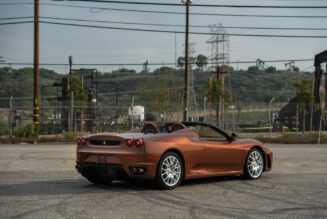 Ferrari F430 Spider với màu ngoại thất nâu “chocolate” được đưa lên sàn đấu giá