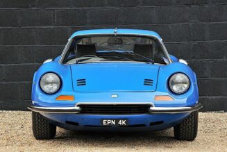 Hàng hiếm Ferrari Dino 246GT màu xanh dương chuẩn bị lên sàn đấu giá