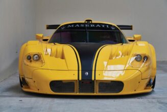 Chiếc xe đua tốt nhất của Ferrari lại là một chiếc Maserati!