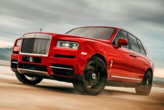 Rolls-Royce Cullinan “cháy hàng” đến tháng 7 năm nay