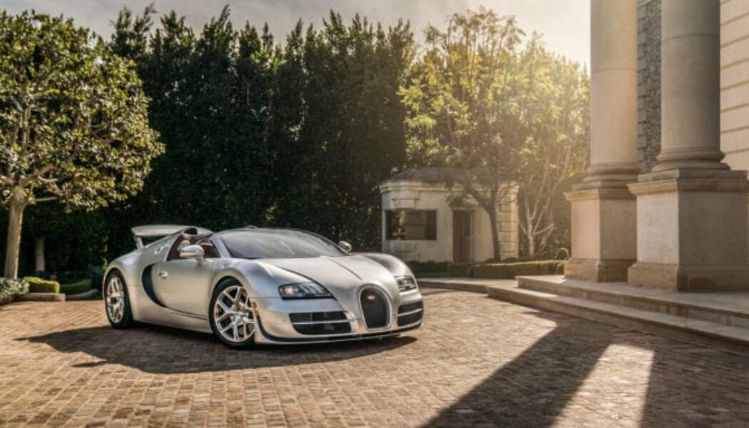 Bộ đôi Bugatti Veyron Grand Sport Vitesse độc đáo đang được rao bán