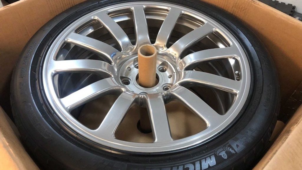 bugatti-veyron-wheels-for-sale-3-1024x576.jpg