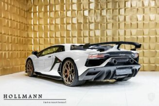 Lamborghini Aventador SVJ màu trắng đẹp mắt được rao bán