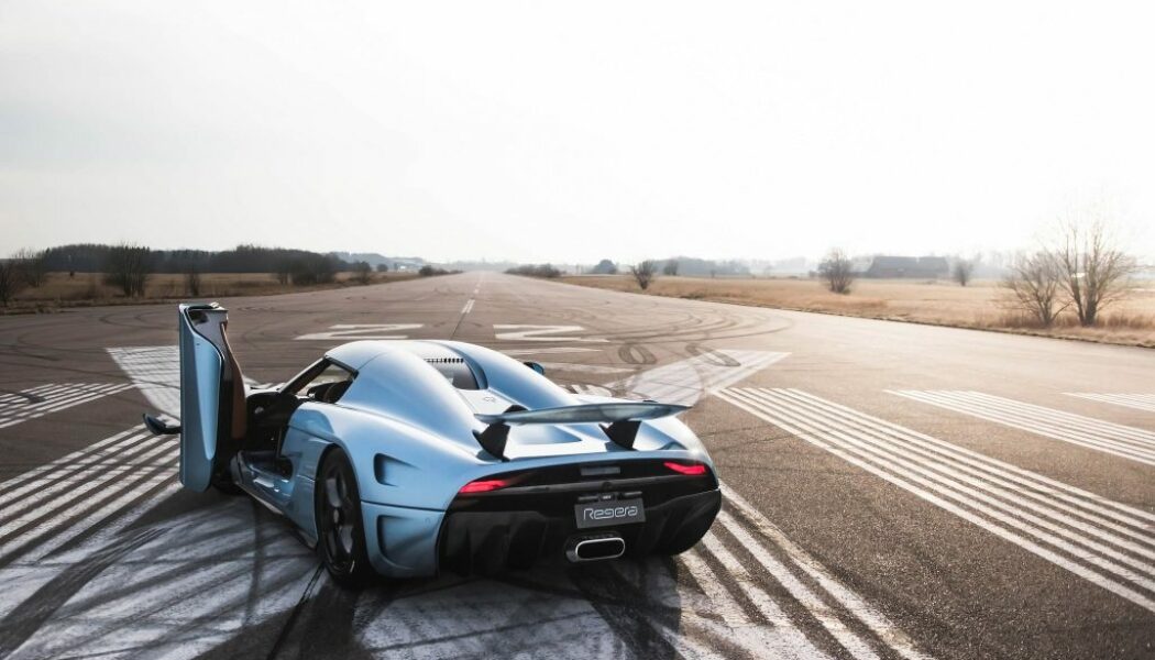 Koenigsegg thử nghiệm khả năng tăng tốc lên 300 km/h của Regera trước khi giao xe