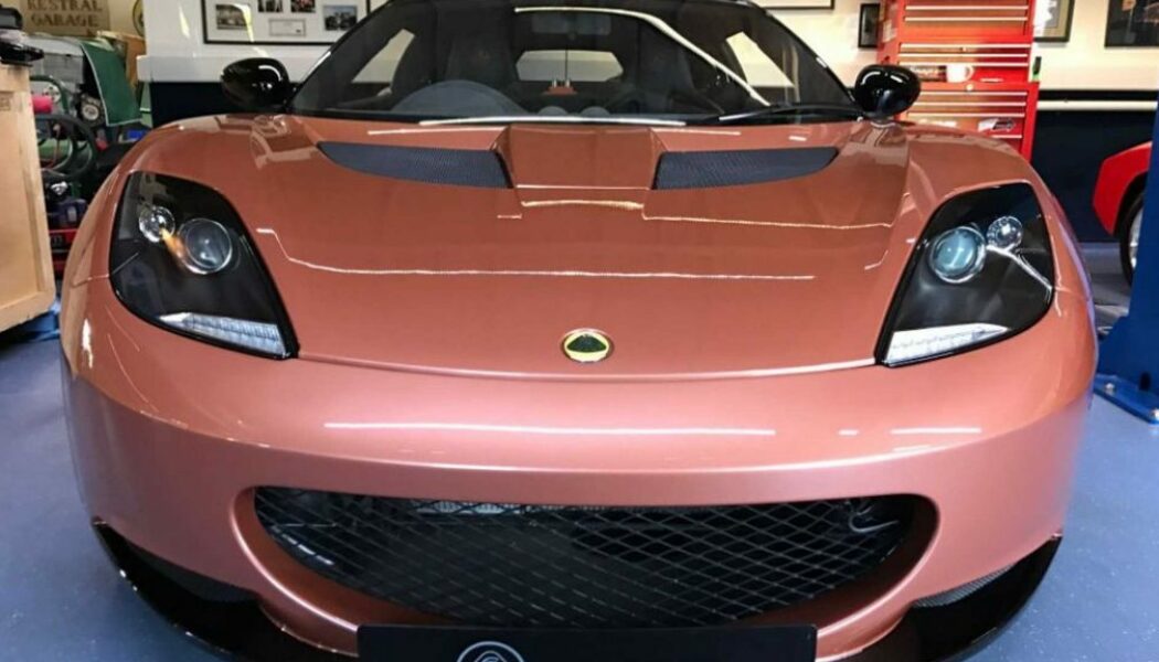 Lotus Evora hàng hiếm được bán lại với giá gần 200.000 Đô-la