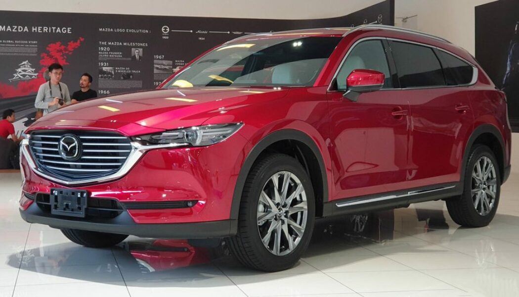 Mazda CX-8 được báo giá từ 1,15 tỷ đồng tại Việt Nam