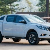 Mua Mazda BT-50 trong tháng 4/2019, được tặng 50% phí trước bạ