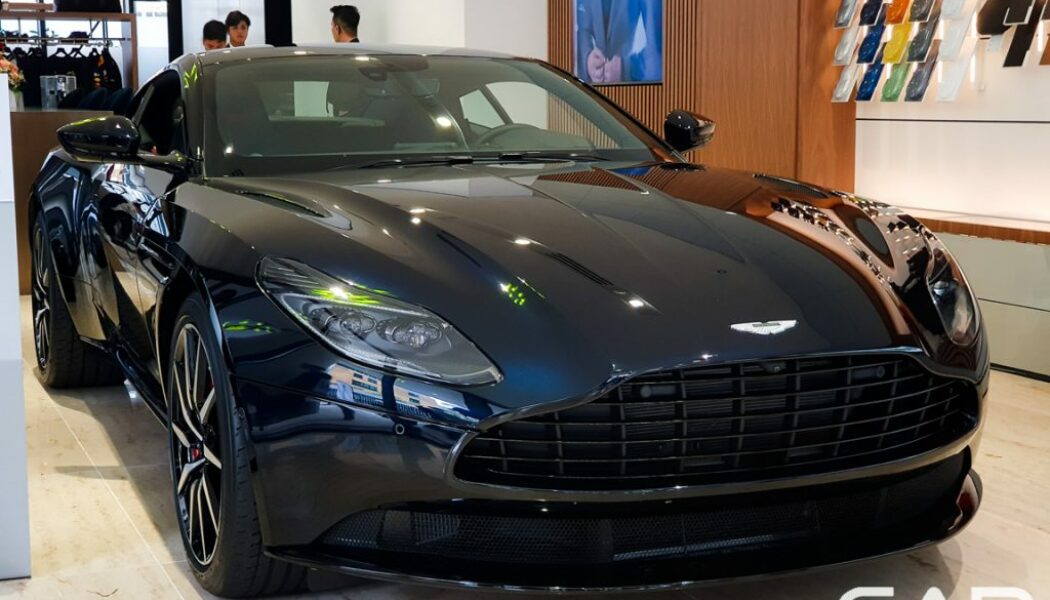 Cận cảnh Aston Martin DB11 V8 Coupe chính hãng tại Việt Nam