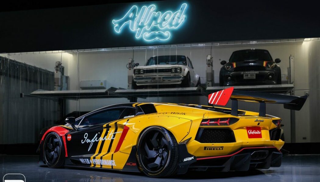 Dân chơi Thái Lan biến Lamborghini Aventador Liberty Walk thành xe đua