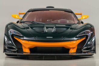 Mclaren P1 GTR màu xanh đen độc đáo được rao bán