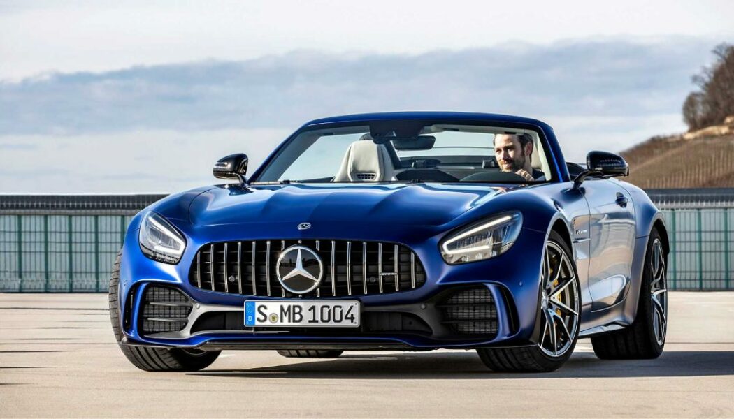 Mercedes-AMG GT R Roadster ra mắt, biến thể mui xếp mềm cao cấp của AMG GT