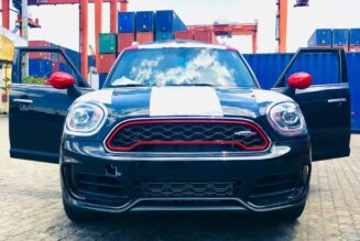 Xe nhỏ thể thao MINI John Cooper Works đã về Việt Nam