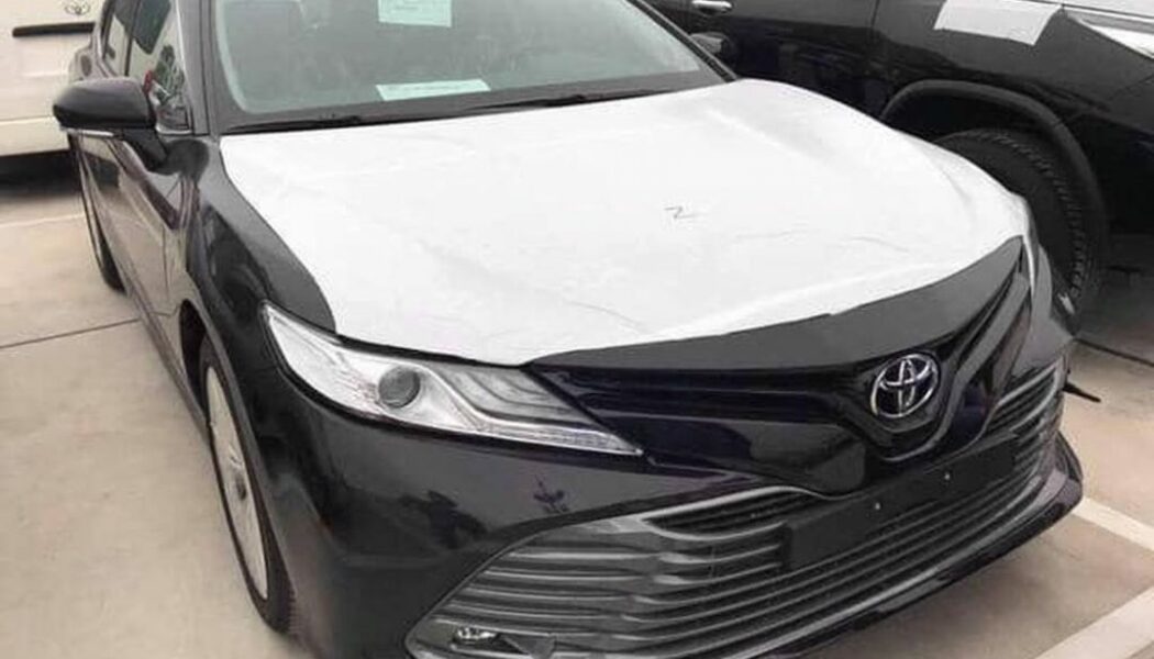 Toyota Camry 2019 thế hệ mới lộ diện tại Việt Nam, sắp được bán ra chính thức