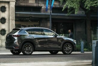 Mazda CX-5 Signature Diesel AWD có giá tương đương 949 triệu đồng tại Mỹ