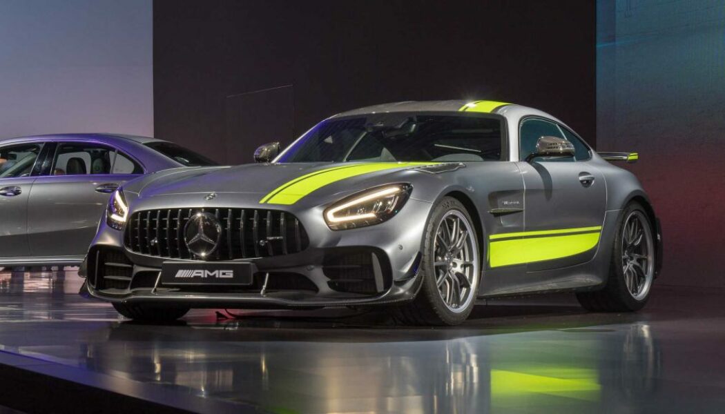 Mercedes AMG GT R Pro cùng AMG GT 2020 đã lăn bánh khỏi nhà máy