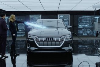 Audi tranh thủ Avengers: Endgame để quảng bá crossover chạy điện E-Tron