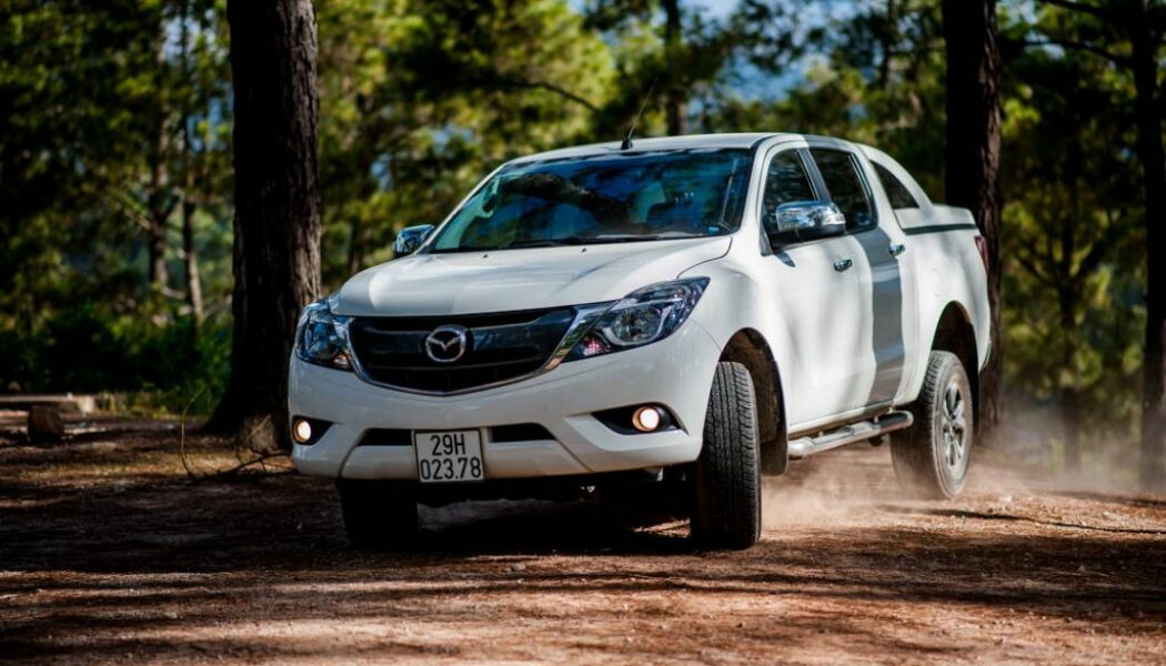 Mazda BT-50 có giá mới: giảm đến 60 triệu đồng