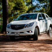 Phân khúc bán tải Việt Nam tháng 3/2019: Mazda BT-50 bất ngờ lên hạng nhì