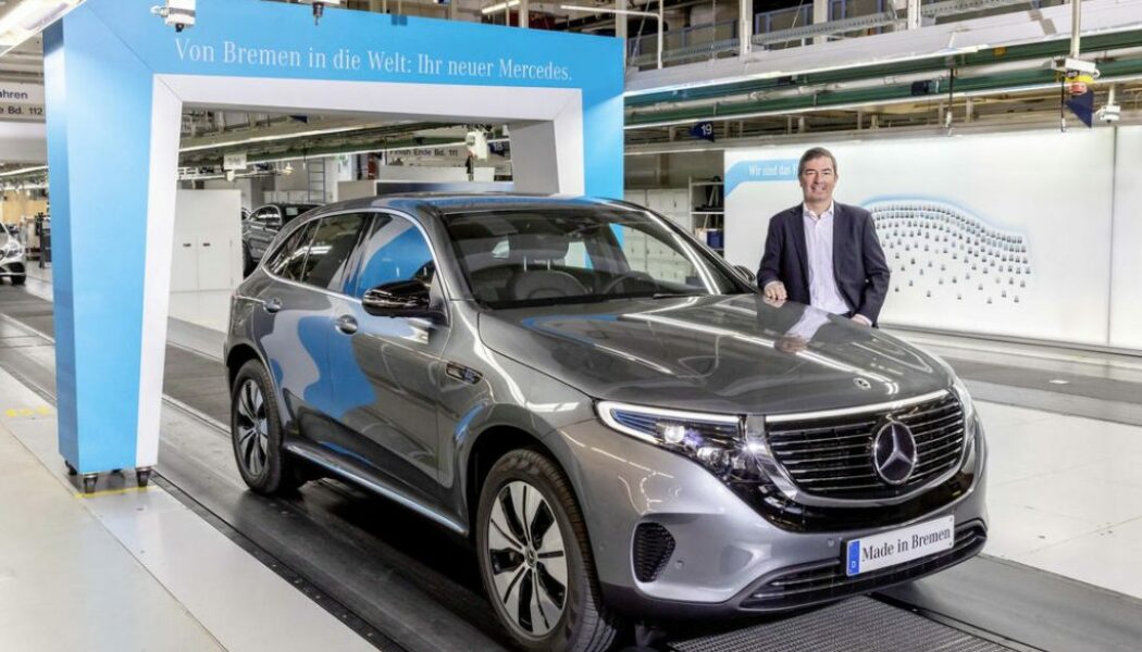 Mercedes-Benz EQC công bố giá, rẻ hơn đối thủ Audi e-tron