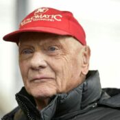 Huyền thoại làng đua xe F1 – Niki Lauda đã qua đời