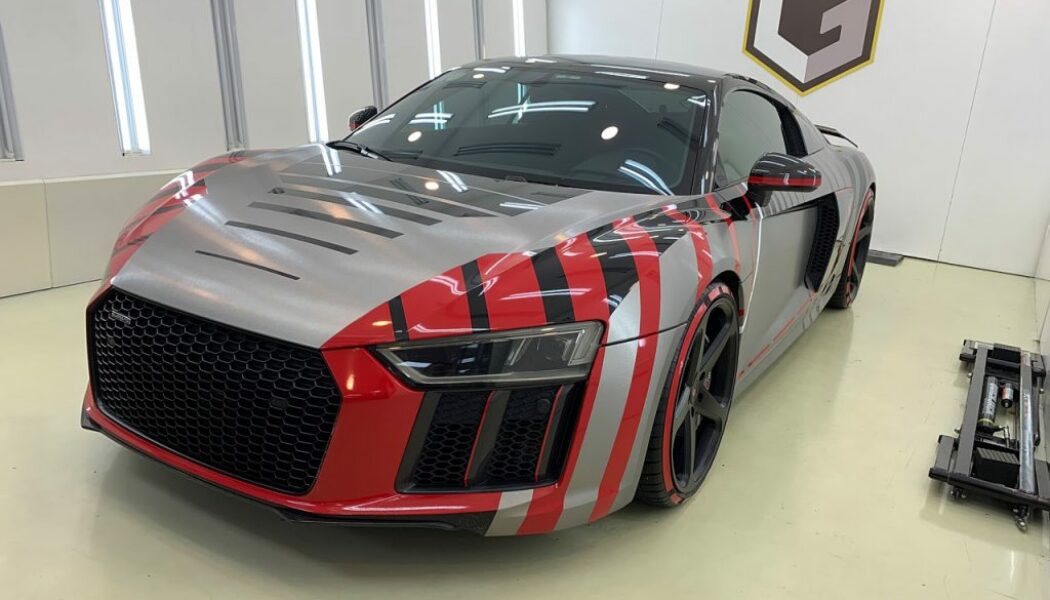 Lộ diện siêu xe Audi R8 với “bộ cánh” đầy ấn tượng của doanh nhân Quốc Cường