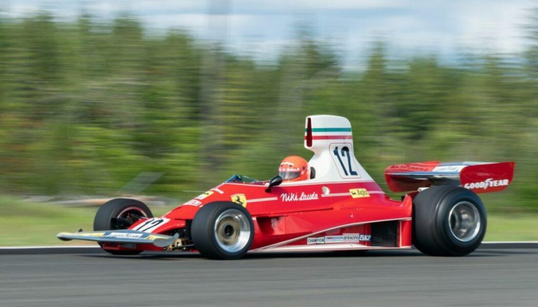 Chiếc xe đua từng được lái bởi Niki Lauda được đưa lên sàn đấu giá