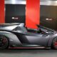 Ngắm Lamborghini Veneno Roadster với thân vỏ bằng sợi carbon độc đáo