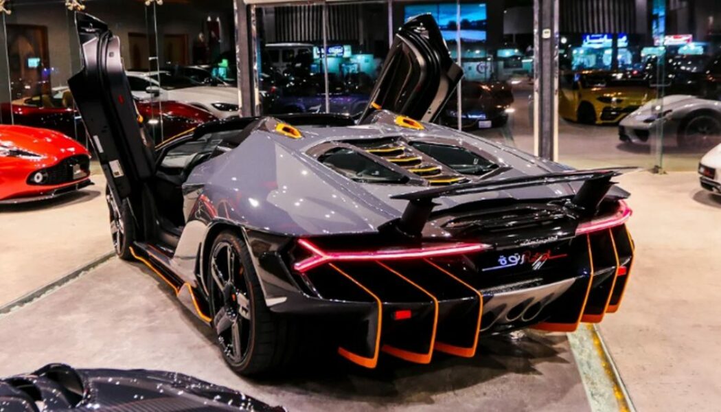 Lamborghini Centenario Roadster được rao bán 4 triệu đô-la