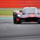 Aston Martin Valkyrie lần đầu chạy thử trước công chúng tại Silverstone