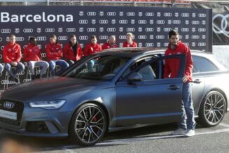 Các cầu thủ Barcelona bị Audi đòi lại xe sang đã tặng từ trước