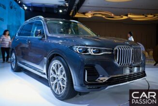Cận cảnh BMW X7 hoàn toàn mới giá 7,499 tỷ đồng tại Việt Nam
