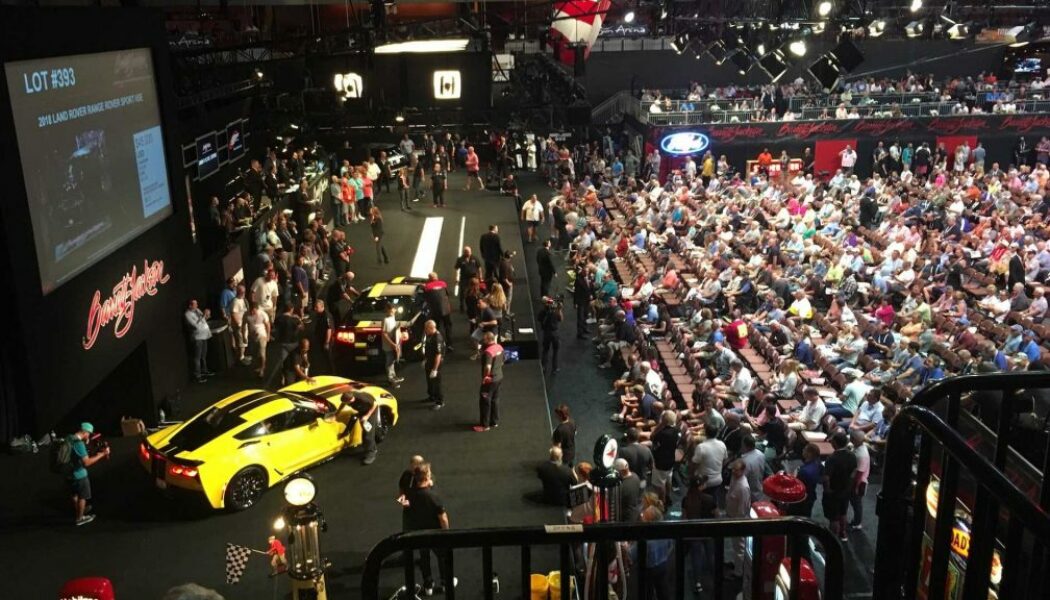 Chiếc Corvette cuối cùng dùng động cơ đặt trước được bán với giá 2.7 triệu đô