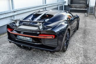 Bugatti Chiron hầm hố với thân xe bằng sợi carbon xanh dương