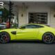 Aston Martin Vantage thế hệ mới xuất hiện ấn tượng trên phố cuối tuần