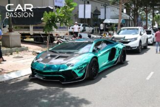 Lamborghini Aventador với gói độ Liberty Walk thay áo mới