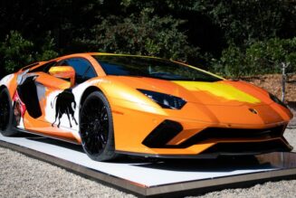 Nghệ sĩ trẻ biến Lamborghini Aventador S thành tác phẩm nghệ thuật đường phố