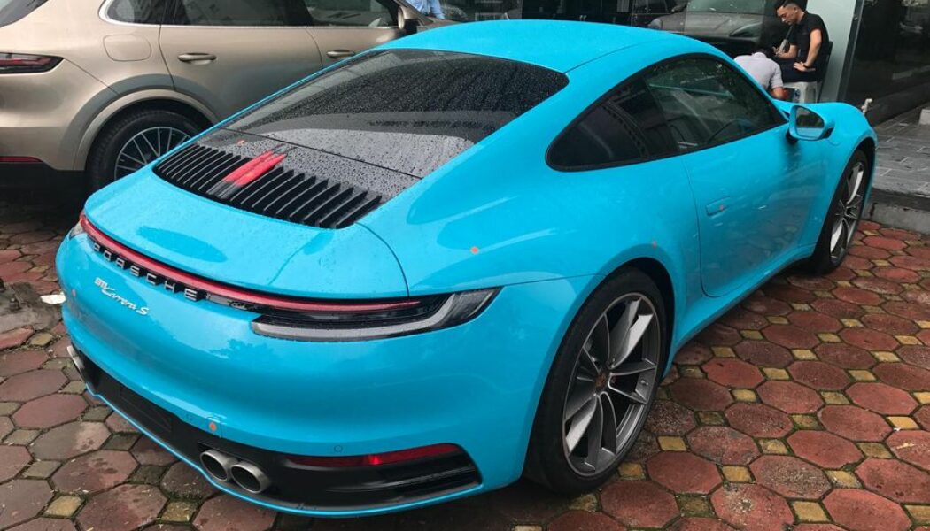 Porsche 911 (992) Carrera S xuất hiện tại đại lý Porsche Hà Nội