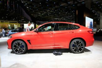 [IAA 2019] BMW X4 M Competition xuất hiện với màu cam ấn tượng