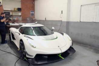 Siêu phẩm Koenigsegg Jesko sở hữu đến 34 lớp sơn!