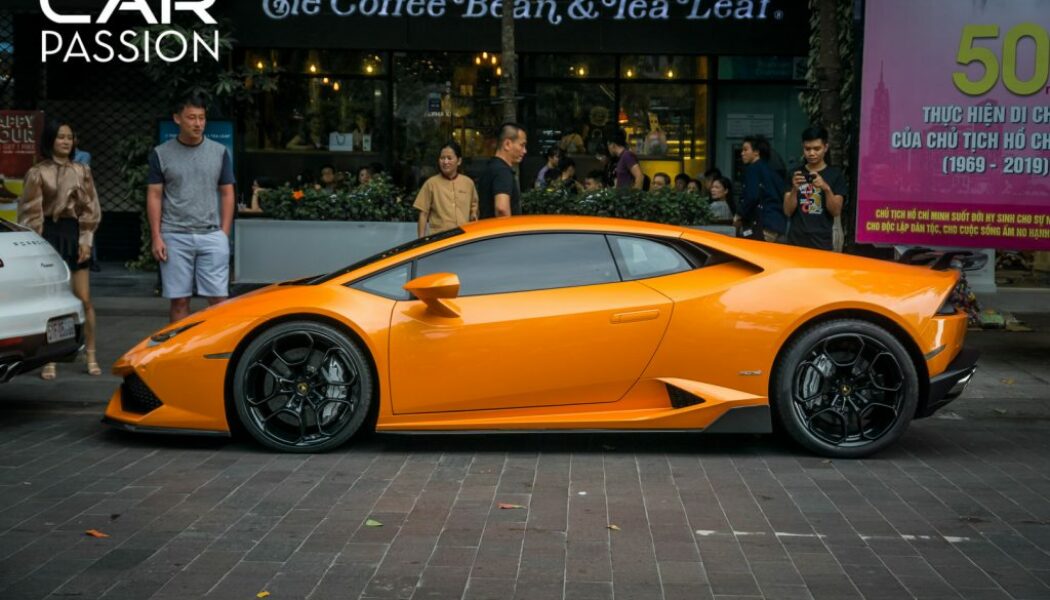 Lamborghini Huracan với gói độ Vorsteiner Verona Edizione nổi bật trên phố