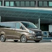 Ford Tourneo tại Việt Nam có giá từ 999 triệu đồng