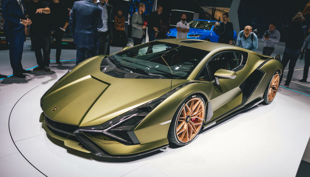 Hình ảnh thực tế của Lamborghini Sian trước thềm Frankfurt Motorshow 2019