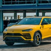 Lamborghini Urus chính hãng thứ 3 cập cảng Việt Nam