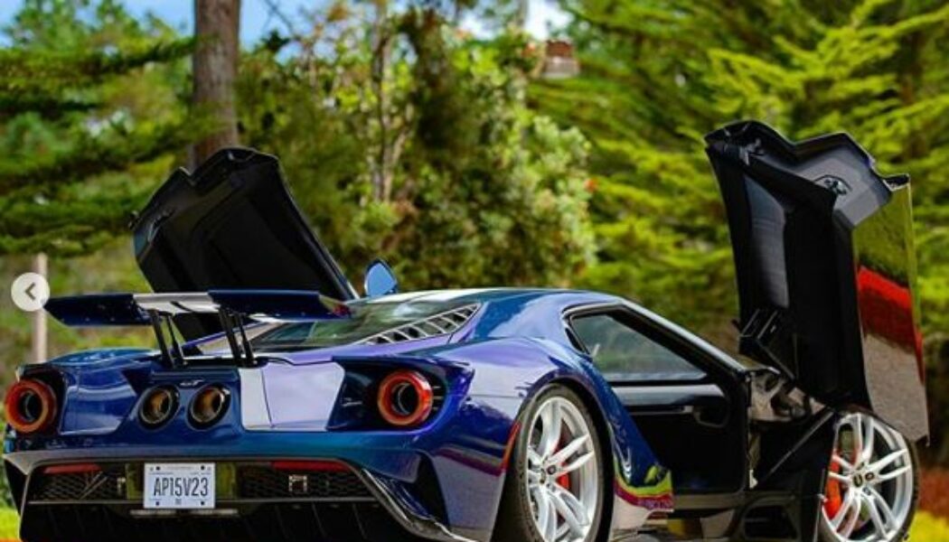 Cận cảnh màu sơn độc với giá 100.000 USD của Ford GT