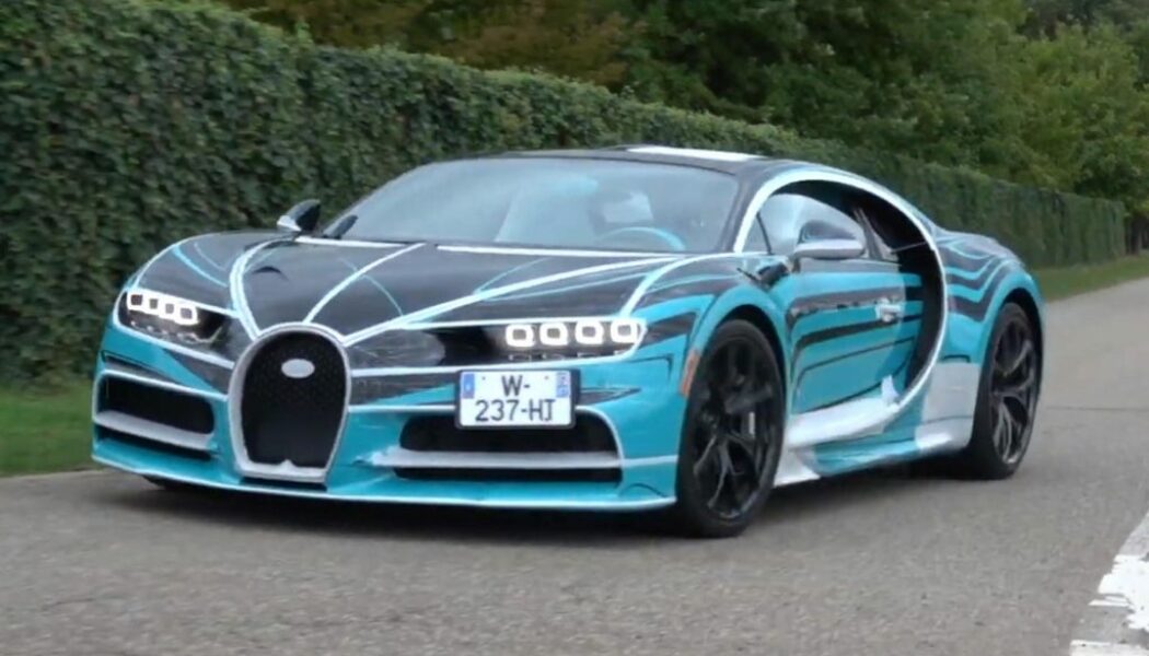 Bugatti Chiron Sport phiên bản đặc biệt bị bắt gặp bên ngoài nhà máy