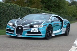 Bugatti Chiron Sport phiên bản đặc biệt bị bắt gặp bên ngoài nhà máy